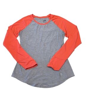 The North Face Women's Gray and Coral Long Sleeve Tee Size M